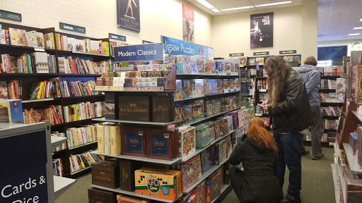 Book Store «Barnes & Noble», reviews and photos, 4100 Summit Plaza Dr, Louisville, KY 40241, USA