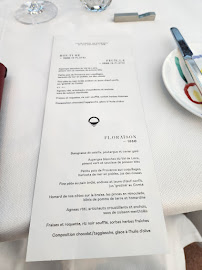Restaurant gastronomique Les Ombres à Paris (le menu)