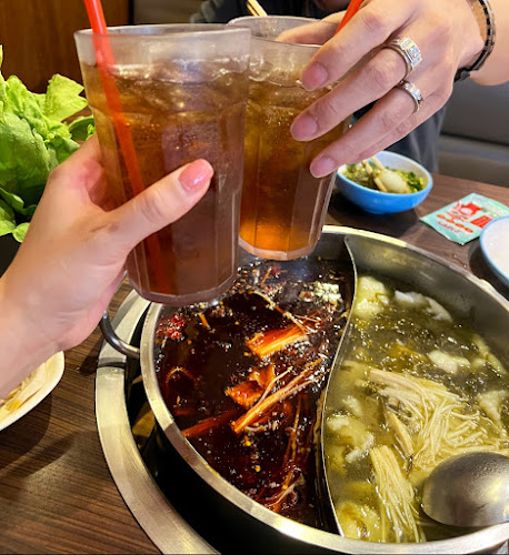 武大郎老火锅 WU DA LANG OLD HOT POT - Singapore