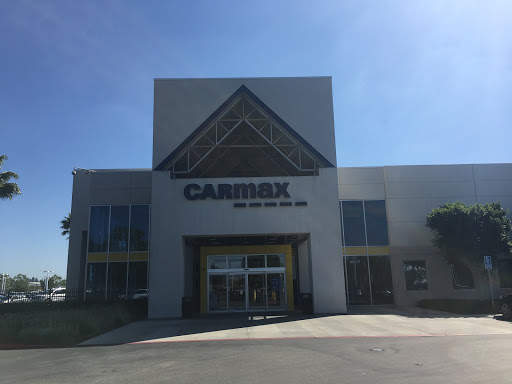 CarMax Dealership, 9501 Research Dr, Irvine, CA 92618, USA, 