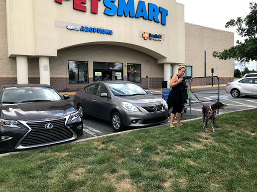 Pet Supply Store «PetSmart», reviews and photos, 2100 Chemical Rd, Plymouth Meeting, PA 19462, USA