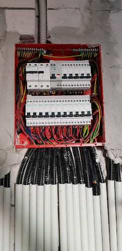 Opinii despre Instalatii Electrice DRK ȘTEF ELECTRIC CONS în <nil> - Serviciu de instalare electrica