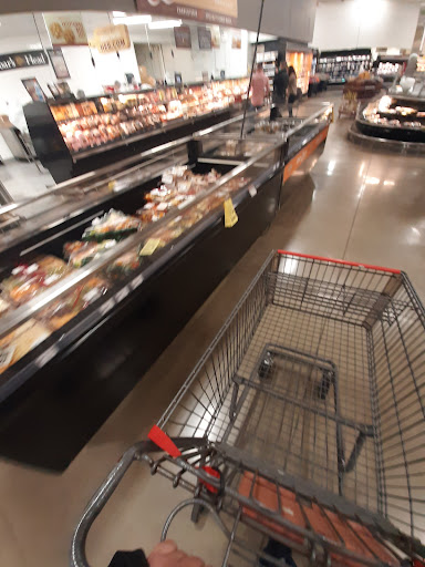 Grocery Store «H-E-B Grocery», reviews and photos, 7811 McPherson Rd, Laredo, TX 78045, USA