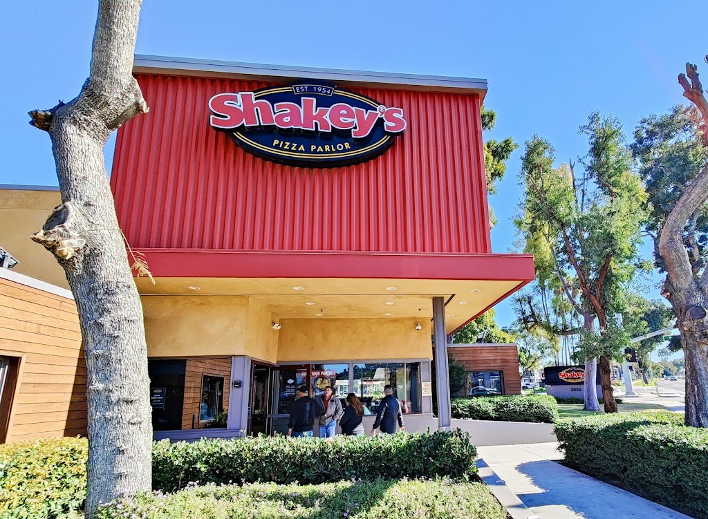 Shakey's Pizza Parlor 90505