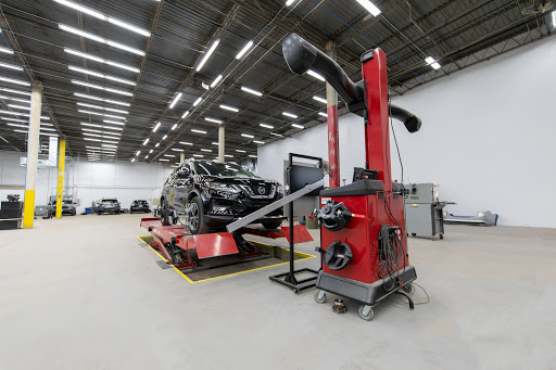 Auto Body Shop «Schaefer Autobody Centers - Fenton, MO», reviews and photos, 300 Biltmore Dr #320, Fenton, MO 63026, USA