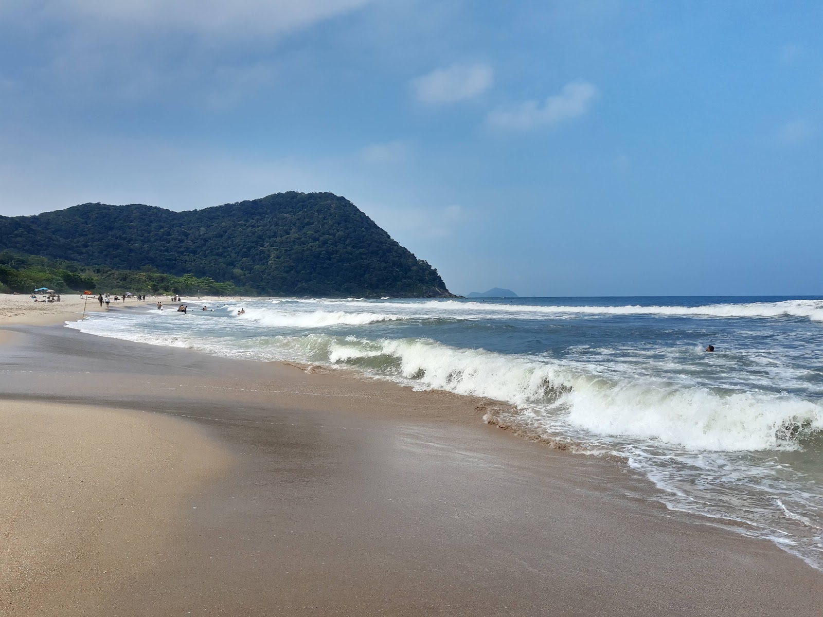 Photo de Plage Blanche protégé par des falaises