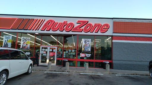 Auto Parts Store «AutoZone», reviews and photos, 725 E Court St, Seguin, TX 78155, USA