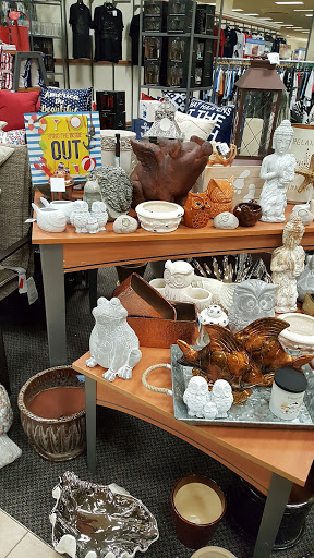 Clothing Store «Burlington Coat Factory», reviews and photos, 1716 Jantzen Beach Center, Portland, OR 97217, USA