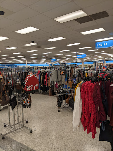 Clothing Store «Ross Dress for Less», reviews and photos, 380 Marketplace Blvd, Hamilton Township, NJ 08691, USA