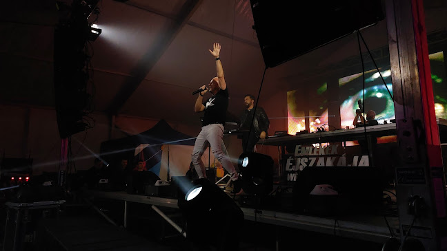 Comentarii opinii despre Rock n' Roll Autómosó