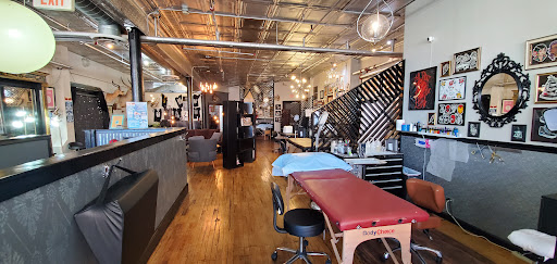 Tattoo Shop «Speakeasy Custom Tattoo», reviews and photos, 1935 1/2 W North Ave, Chicago, IL 60622, USA