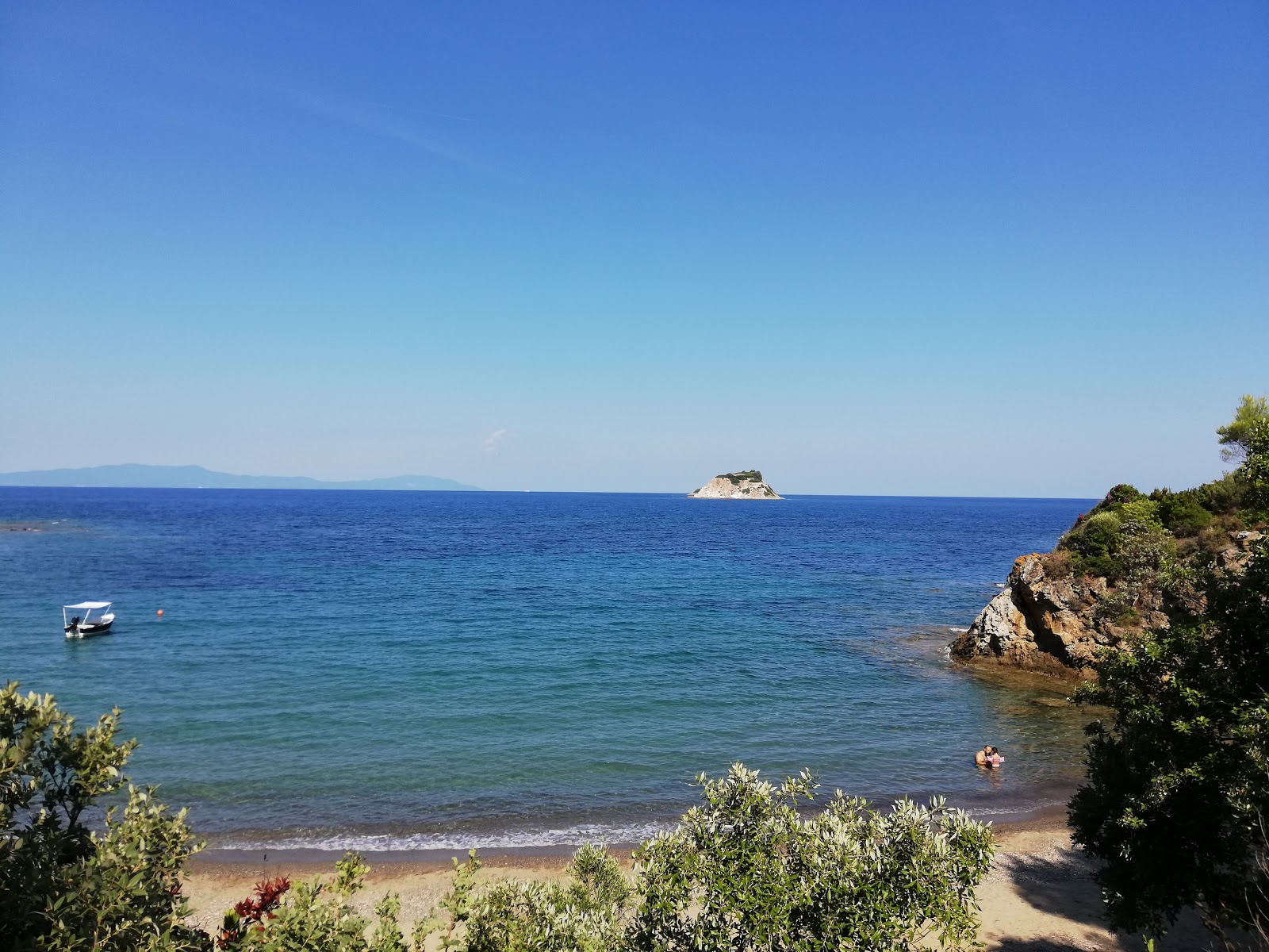 Foto af Cirmococcal beach med lille bugt