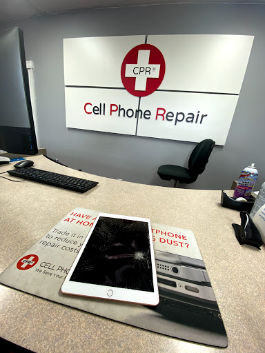 Electronics Repair Shop «Phone Fixers», reviews and photos, 33676 Ford Rd, Westland, MI 48185, USA