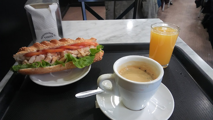 Plats et boissons hôtels Hostal Castilla I 28012 Madrid