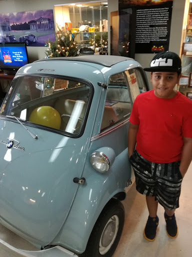 Car Dealer «Bemer Motor Cars», reviews and photos, 9201 Richmond Ave, Houston, TX 77063, USA