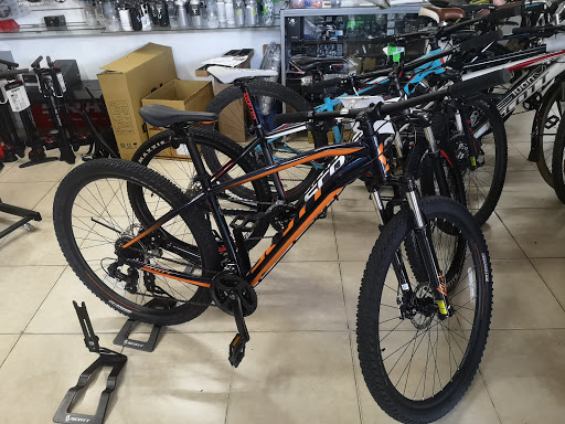 Scott - Montevideo Bike Center