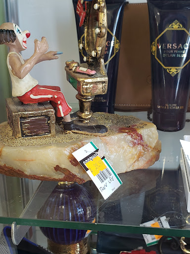 Thrift Store «Goodwill - Chanhassen», reviews and photos, 80 W 78th St, Chanhassen, MN 55317, USA