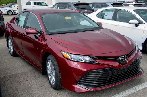 Toyota Dealer «Voss Toyota», reviews and photos, 2110 Heller Dr, Dayton, OH 45434, USA