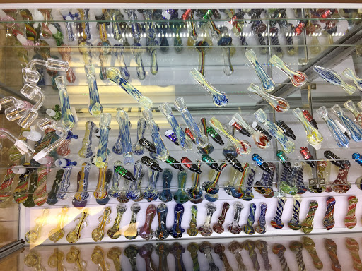 Tobacco Shop «AW Smoke Shop», reviews and photos, 2095 N Dobson Rd #1, Chandler, AZ 85224, USA