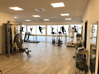 Emmanuel Estevan MKDE du Sport spécialisé Thérapie Manuelle, Epaule, Genou, Lésions musculaire et autre pathologie du sport à Carqueiranne