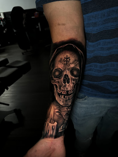 Explore pizza tattoo ideas, creative tattoo ideas in Corona, available at Crop Circles Tattoo Studio