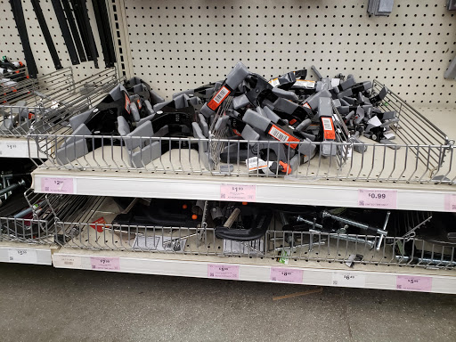 Hardware Store «Harbor Freight Tools», reviews and photos, 270 Peninsula Blvd, Hempstead, NY 11550, USA