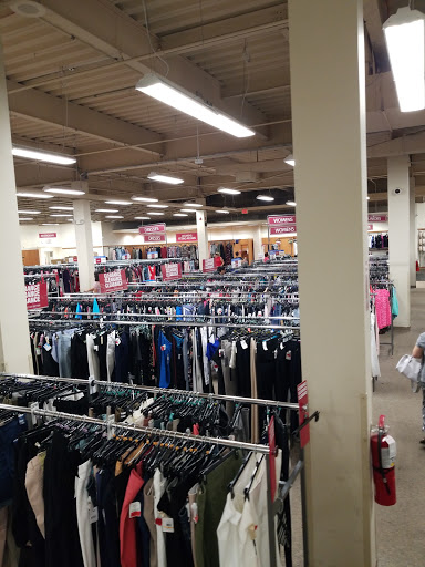 Clothing Store «Burlington Coat Factory», reviews and photos, 5500 Sunrise Hwy, Massapequa, NY 11758, USA