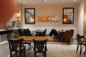 Café Café image