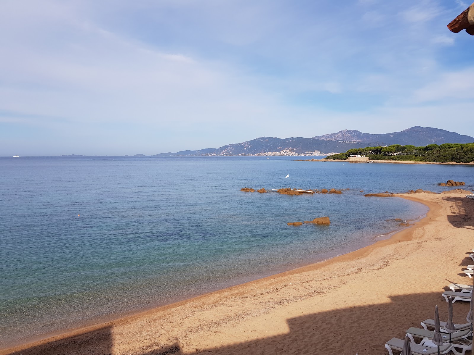 Photo de Crique Porticcio Beach - recommandé pour les voyageurs en famille avec des enfants
