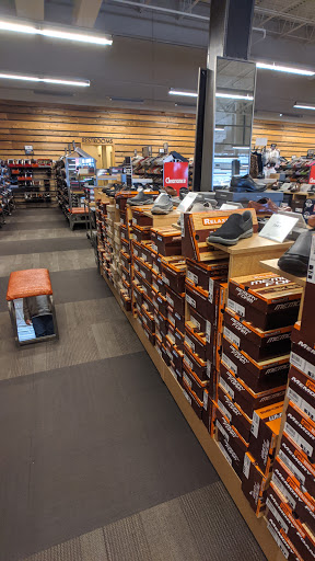 Shoe Store «DSW Designer Shoe Warehouse», reviews and photos, 11500 Burleigh St., Wauwatosa, WI 53222, USA