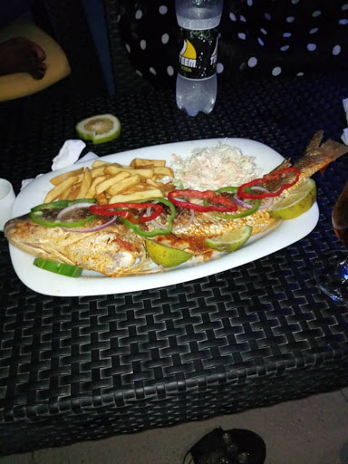 Blackrock Restaurant and Bar, 11 Ajao Rd, Ikeja, Nigeria, Diner, state Lagos