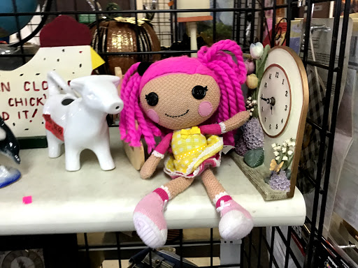 Thrift Store «Angel View Resale Store - Bermuda Dunes», reviews and photos, 77898 Country Club Dr # 91, Palm Desert, CA 92211, USA