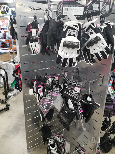 Motorcycle Parts Store «Cycle Gear», reviews and photos, 4455 N Blackstone Ave, Fresno, CA 93726, USA