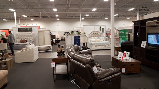 Furniture Store «Value City Furniture», reviews and photos, 94 W Kemper Rd, Springdale, OH 45246, USA