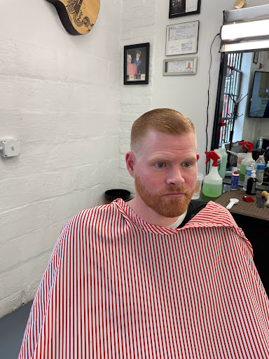 Barber Shop «East Patrick Barber Shop», reviews and photos, 43 E Patrick St Unit B, Frederick, MD 21701, USA