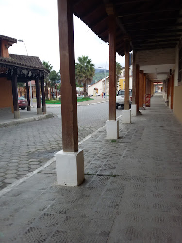 Opiniones de Iglesia Católica Parroquial San Juan Bautista de El Valle en Loja - Iglesia