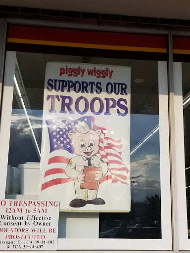 Grocery Store «Piggly Wiggly», reviews and photos, 3441 Fort Campbell Blvd # A, Clarksville, TN 37042, USA
