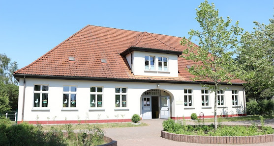Kleine Grundschule auf dem Lande Ahlbeck Dorfstraße 9, 17375 Ahlbeck, Deutschland