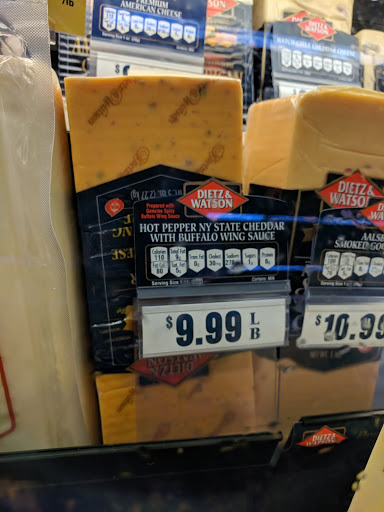 Grocery Store «Safeway», reviews and photos, 10104 River Rd, Potomac, MD 20854, USA