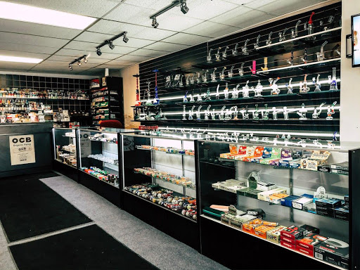 Tobacco Shop «Burton Heights Smoke Shop», reviews and photos, 1970 Division Ave S, Grand Rapids, MI 49507, USA