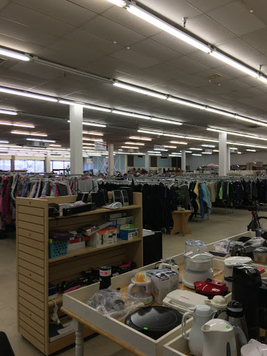 Thrift Store «Salvation Army Thrift Store», reviews and photos, 2506 S Roan St, Johnson City, TN 37601, USA