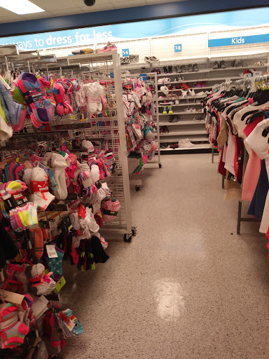 Clothing Store «Ross Dress for Less», reviews and photos, 201 E Main St, Alhambra, CA 91801, USA