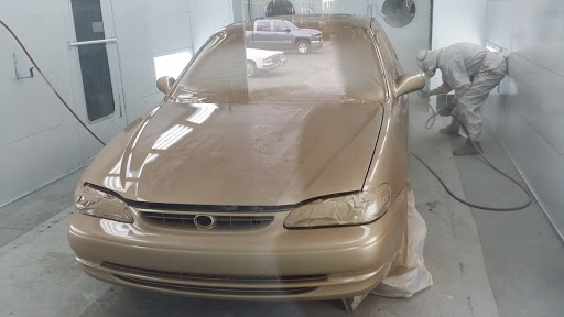 Auto Body Shop «Maaco Collision Repair & Auto Painting», reviews and photos, 355 Treck Dr, Tukwila, WA 98188, USA