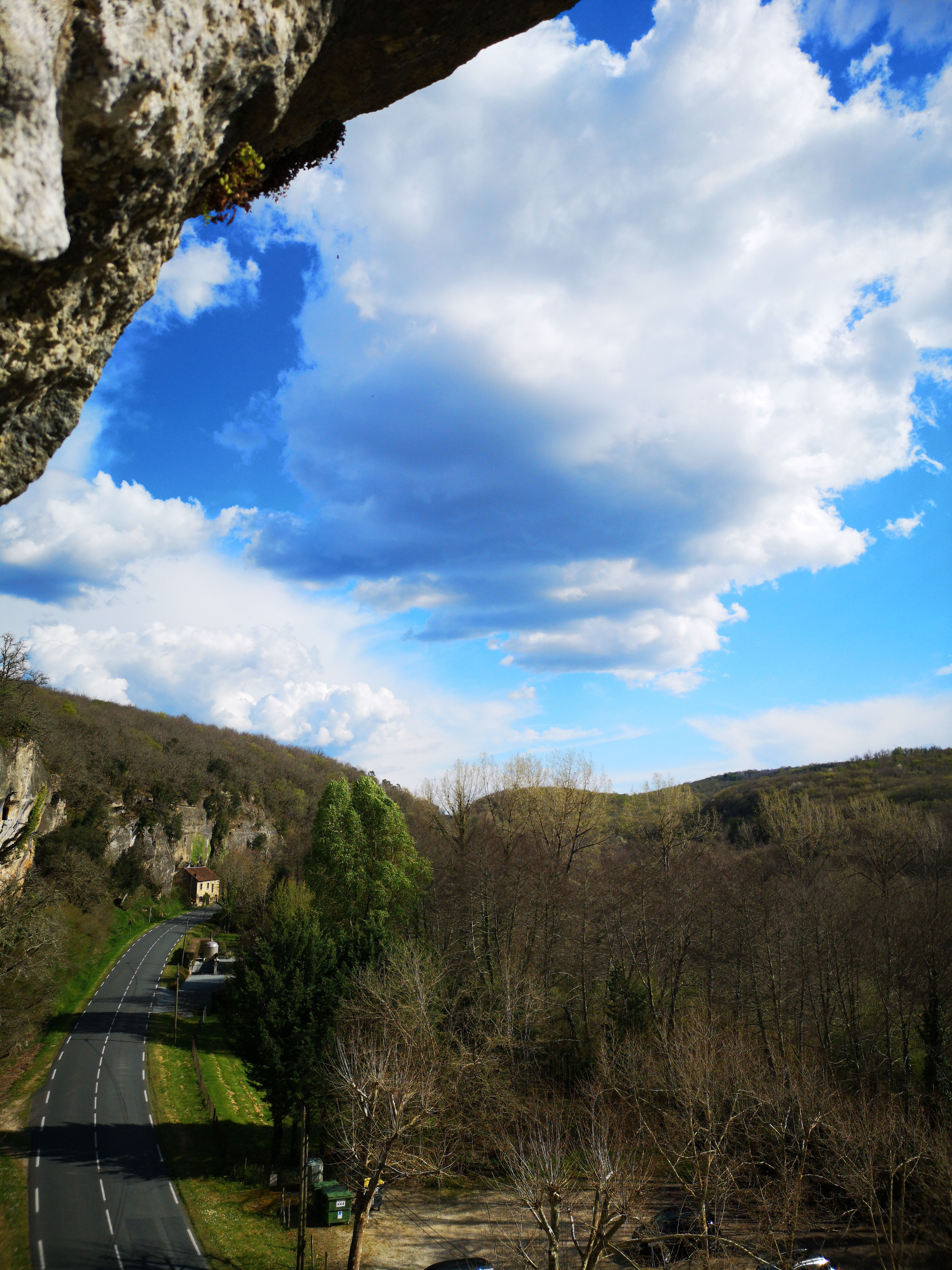 Photo n° 31 de l'avis de HAZMATIQUETTV. fait le 10/04/2019 à 19:47