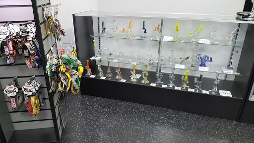 Tobacco Shop «Lifestyle Smoke Shop», reviews and photos, 712 S US Hwy 17 92, Longwood, FL 32750, USA