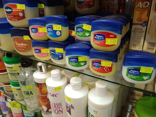 Beauty Supply Store «Howard Beauty Supply», reviews and photos, 1123 Howard St, Evanston, IL 60202, USA