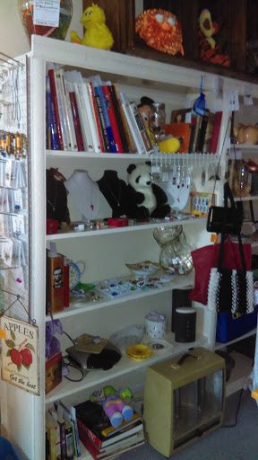 Thrift Store «County Line Thrift Store», reviews and photos, 4130 Charles Hardy Pkwy, Dallas, GA 30157, USA