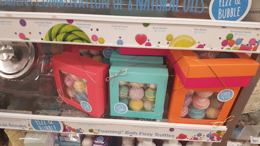 Hair Salon «Ulta Beauty», reviews and photos, 2626 E Stone Dr #130, Kingsport, TN 37660, USA