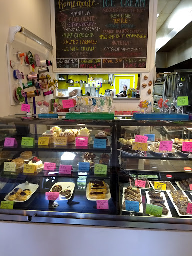 Pastry Shop «Luckhaus & Brubaker Sweets & Treats», reviews and photos, 1939 Maybank Hwy, Charleston, SC 29412, USA