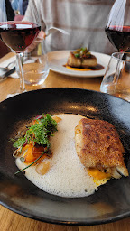 Photo n°201 de Bistrot Là-Haut à Suresnes ()